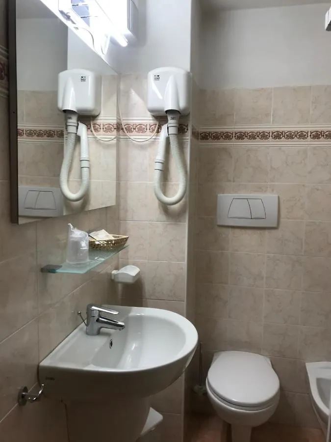 Hotel Borgo Piccolo Cavaion Veronese 0*,