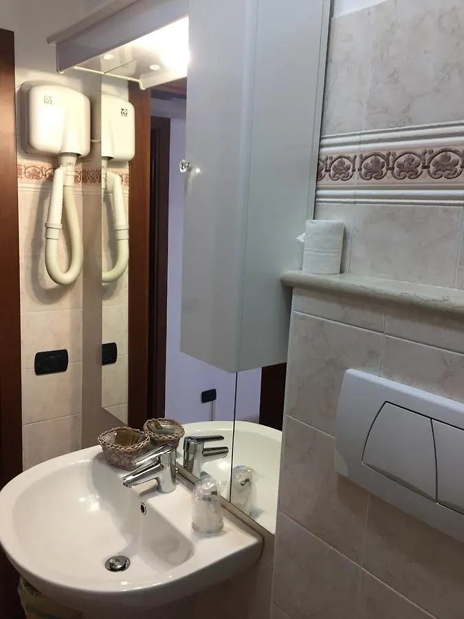 Hotel Borgo Piccolo Cavaion Veronese 0*,  Italien